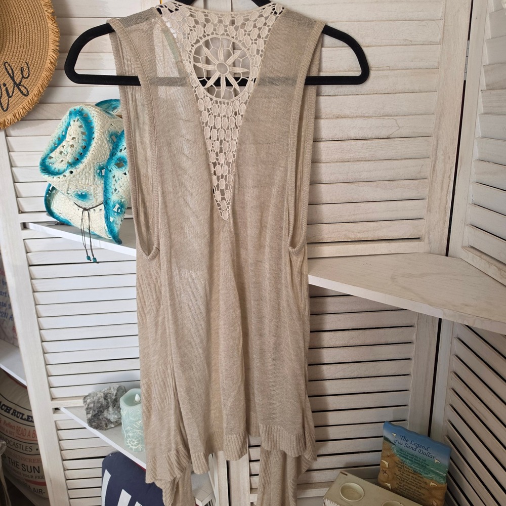 Maurices Tan Sleeveless Open Front Cardigan Vest Large Crochet Lace Back Boho